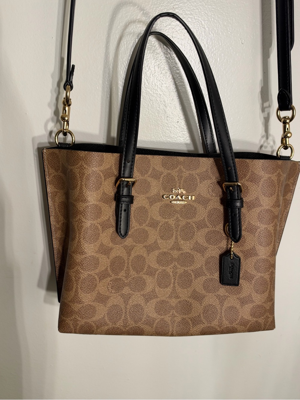 AUTHENTIC Coach Mollie 25 Tote